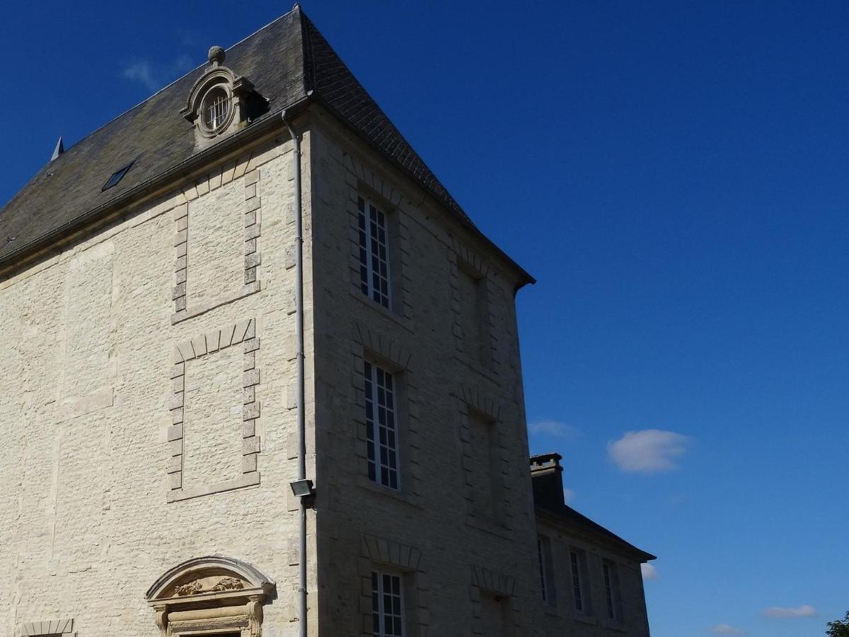 Le Seigneur De Bons Appartement Buitenkant foto